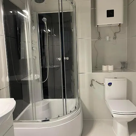 Titan Centrum מלון דירות