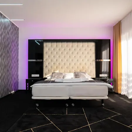 Titan Centrum Aparthotel