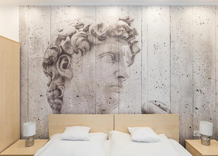 Titan Centrum 3*